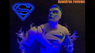 Rowntree reviews: Superman Blue Mcfarlane DC Multiverse Unboxing
