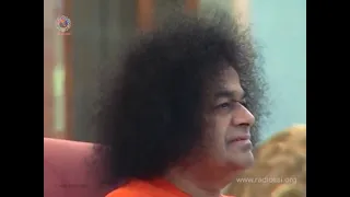 Sadguru Brahma Sanathana Hey , Sri Sathya Sai Bhajans .