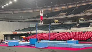 内村航平の鉄棒練習 Kohei Uchimura's "Kovacs"