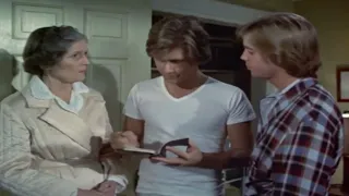 The Hardy Boys/Nancy Drew Mysteries S1 E1 (1977) Hardy Boys: The Mystery of the Haunted House