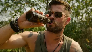 Extraction 2020 - Chris Hemsworth Drinking Beer And Jumping Into Water -  Movie Clip HD