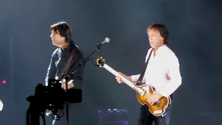 Paul McCartney - I Saw Her Standing There [Live at AAMI Park, Melbourne - 06-12-2017]