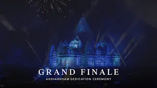 16 - Grand Finale Dance & Fireworks