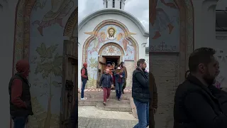 Пасхальный крестный ход вокруг Знаменской церкви. Фомина Неделя. 12.05.2024.