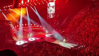 Scorpions - still loving you / rock you like a hurricane live Montréal Bell center 2022