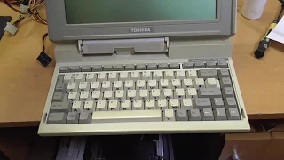 Toshiba T1000  Notebook Terminator из 1988 года!