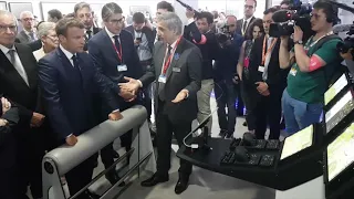 Emmanuel Macron views FlytX avionics suite demonstrator at Paris Air Show 2019