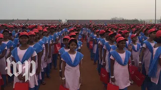 Tens of thousands in India attempt to break tooth brushing record