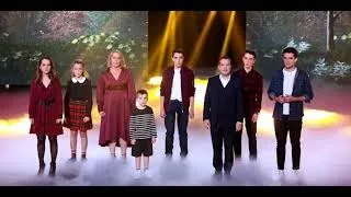 La France a un incroyable talent  la famille Lefevre interprète un chant a cappella