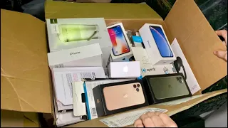 APPLE STORE DUMPSTER DIVING JACKPOT!! FOUND iPHONES!! BIGGEST APPLE STORE DUMPSTER DIVING JACKPOT!!