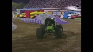 Grave Digger vs Team Suzuki Monster Jam World Finals Racing Round 1 2004