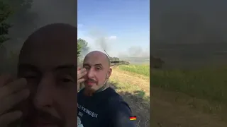 Ukrainian fighters use Panzerhaubitze 2000 Howitzers to destroy the Russian army.