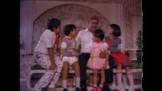 Raja Chinna Roja - Ravichandran convinces his kids