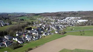 DJI Mavic Mini fliegt über Langenbach bei Bad Marienberg 11.04.20