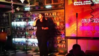 ALEXANDRA JIMENEZ CANTANDO SUEÑOS ROTOS