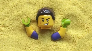 LEGO Man drowns from quicksand