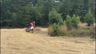 2005 ktm 125sx shredding NJ sand pit (RAW 125 2 STROKE)