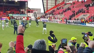 Kyogo Furuhashi 古橋 亨梧 leads the player and Celtic fan celebrations | Aberdeen v Celtic (0-1)