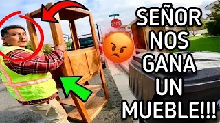 ♻️SEÑOR NOS GANA UN MUEBLE!!!😱🤑✅Lo Que Tiran En USA 🇺🇸! Dumpster Diving En California!