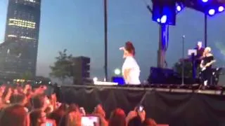 Selena Gomez Slow Down part 2 at Macy's 4th of July Spectacular