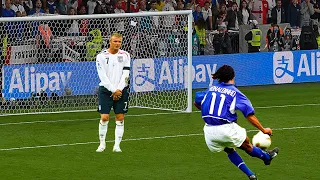 The Day Ronaldinho Taught Free Kicks to Beckham.