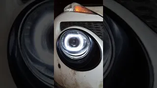 Ангельские глазки на Nissan Juke с функцией поворотника