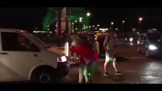 Les fans Portugal Célébrer Dans les rues de Paris Euro 2016 Pays de Galles Porwal