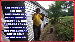 Dia 4🏡😊 de la construcción de la casa de la familia que vivía en casa de cartón y plástico 😧🏚🏡❤🤗