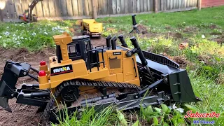 Huina 1569 RC Bulldozer Unboxing and Test