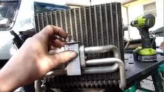 Daewoo Lanos Heater and AC Box Disassembly