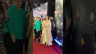 Kareena  Kapoor Khan Ignore Shahid Kapoor at Dada Sahab Falke Awards