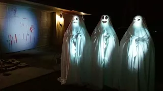 14 projectors using AtmosFEARfx files (clip 10) - Halloween 2017