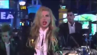 Ke$ha - We 'R Who We 'R Tik Tok (Live Dick Clark's New Year's Rockin' Eve 2011) HD 720p