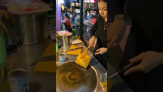 The most popular roti lady in bangkok - Banana Fruit Roti #shortvideo