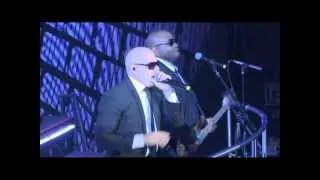Pitbull - Back In Time (First Live Performance)