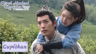 Siswi Akademi Kerajaan | Cuplikan EP13 Berebut Untuk Menggendong Sang Qi | WeTV【INDO SUB】