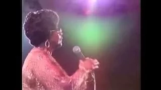 Ella Fitzgerald, Count Basie Orchestra - Dindi