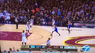 Stephen Curry fouls out, THROWS MOUTH PIECE AT A FAN