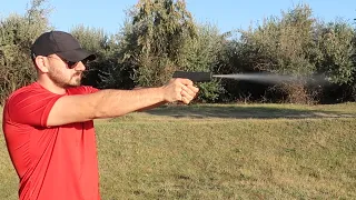 AM TESTAT SPRAY-UL IN FORMA DE PISTOL RAZOR PMG-37 - WWW.AIRSOFTIEFTIN.RO