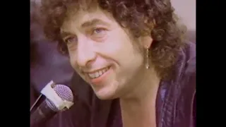 BOB DYLAN SPEAKS - " Sexist Album , What Does That Mean ? "