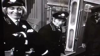 ON the Buses - Blakey Falls on Woman