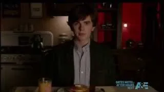 Bates Motel: Dream Lover, Coversong