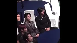 Stray Kids Reaction to New Jeans Wins 'Perfomance od the Year' at Asia Artist Awards 2022 #aaa2022