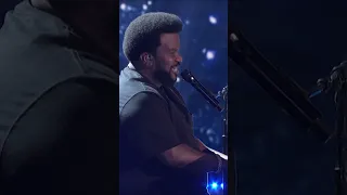 Terry Crews and Craig Robinson sing "A Thousand Miles" 😅 #agt