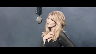 Alison Krauss - Gentle On My Mind (Live On Woman's Hour)