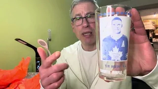 1961 TOPPS BASEBALL SET PREVIEW &  A 1967 YORK TIM HORTON HOCKEY GLASS