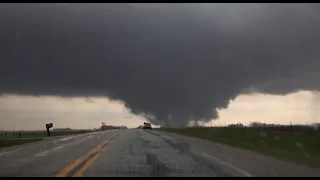 4K FOOTAGE OF A VIOLENT TORNADO IN IOWA