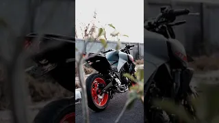 Yamaha MT-25 with underbelly exhaust.