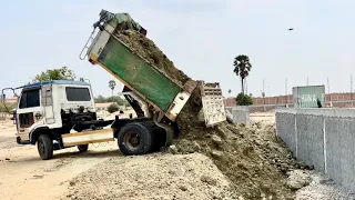 Filling Land Surrounding Fence By Dump Truck unloading & Bulldozer Pushing Soil D20P CR-633 #truck