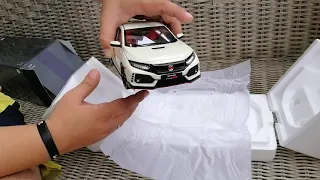 Unboxing Honda Civic Type R LCD model 1:18 _ Moc's World Die Cast Toys